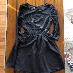 Black Lace H&M dress